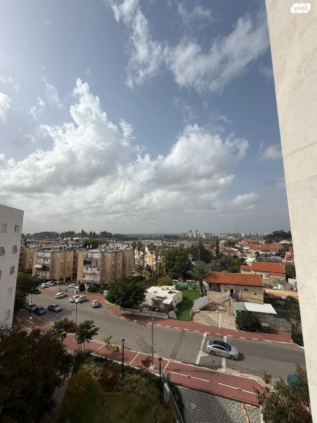 דירה, לוי אשכול, רחובות