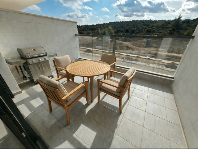 דירה, לשם, אריאל