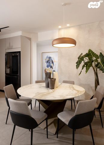 גג/ פנטהאוז, משה רינת, קרית רבין, חולון