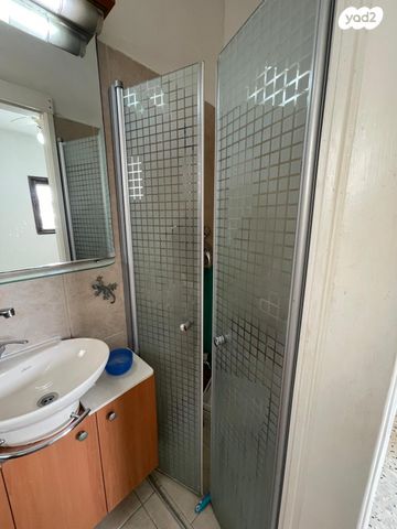 דירה, משה סנה, קרית שרת מזרח, חולון