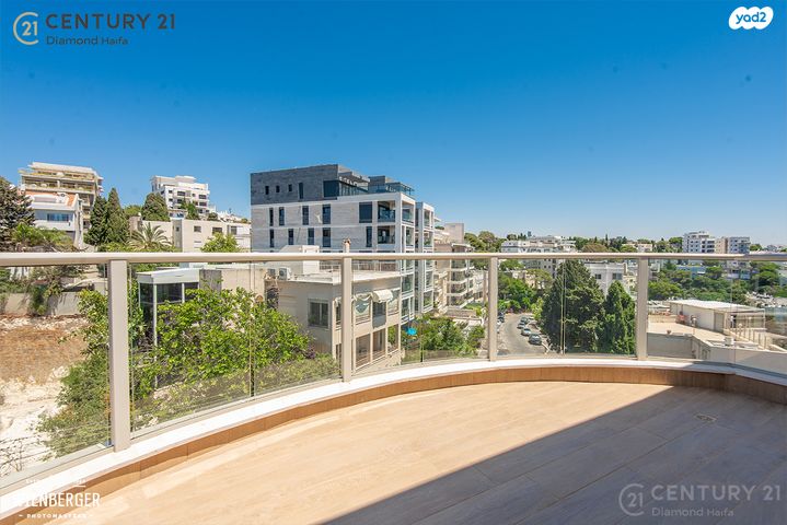 גג/ פנטהאוז, מרגלית, שמבור, חיפה