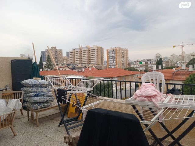 גג/ פנטהאוז, נגבה 13, עמידר, בת ים