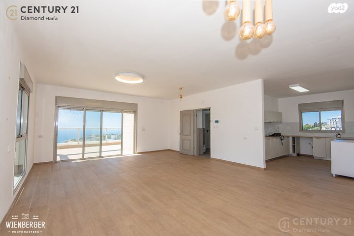 גג/ פנטהאוז, מרגלית, שמבור, חיפה