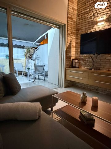 דירת גן, בזל, הצפון הישן - צפון, תל אביב יפו