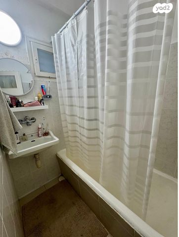 מרתף/ פרטר, אנטיגונוס, הצפון החדש - צפון, תל אביב יפו