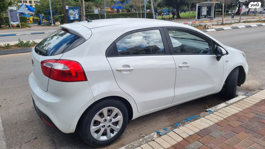 מודעת רכב קיה ריו