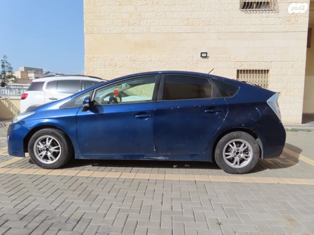 מודעת רכב טויוטה פריוס