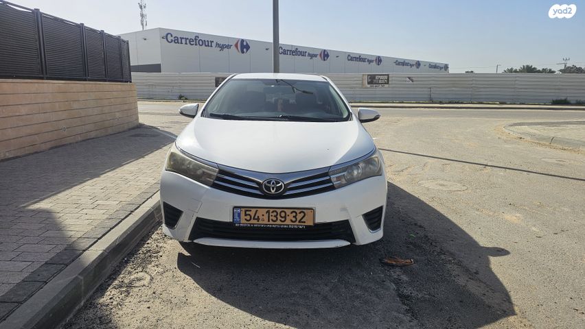 טויוטה קורולה