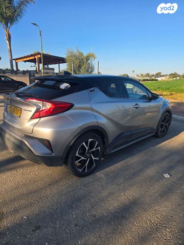 טויוטה C-HR