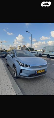 מודעת רכב ג׳ילי Geometry C