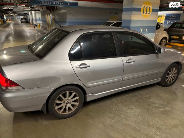 מודעת רכב מיצובישי לנסר