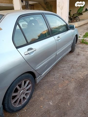 מודעת רכב מיצובישי לנסר