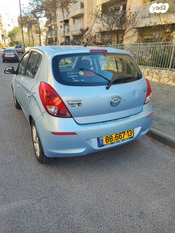 מודעת רכב יונדאי i20