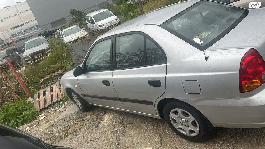 יונדאי אקסנט i25