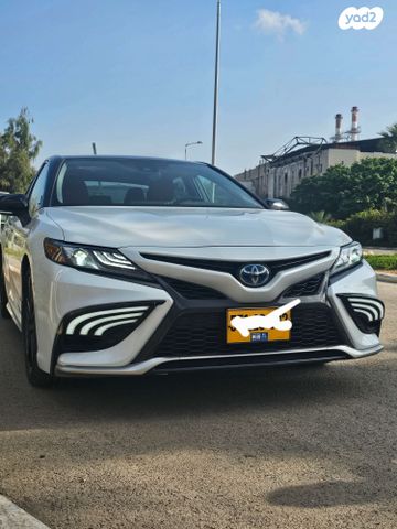 טויוטה קאמרי