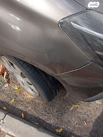 טויוטה יאריס