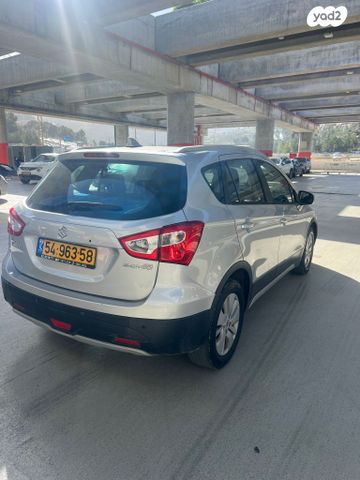 סוזוקי קרוסאובר