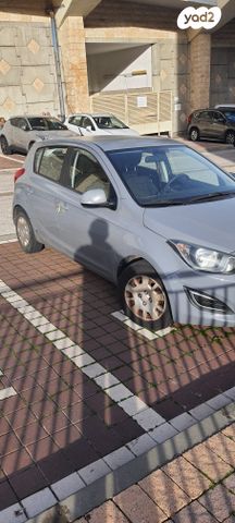 מודעת רכב יונדאי i20