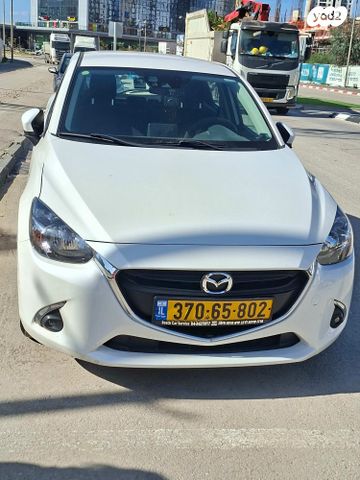 מודעת רכב מאזדה 2