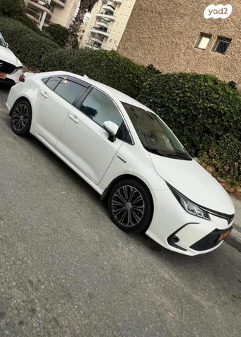 מודעת רכב טויוטה קורולה