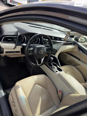 מודעת רכב טויוטה קאמרי