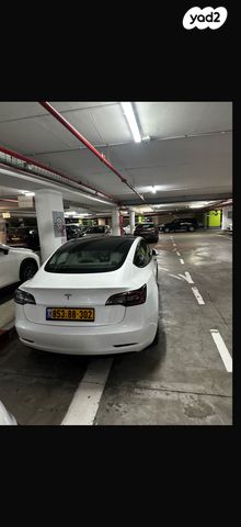 טסלה מודל 3