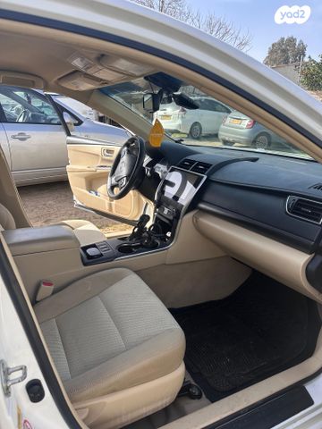 טויוטה קאמרי