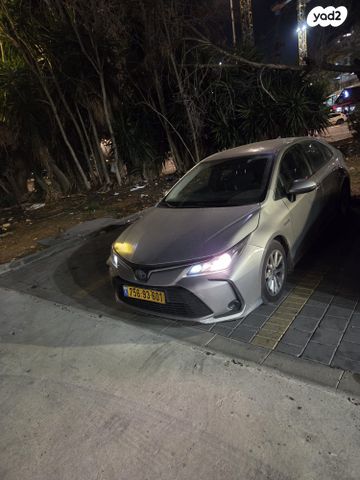 מודעת רכב טויוטה קורולה