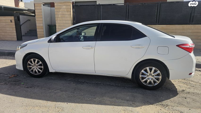 טויוטה קורולה