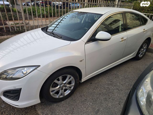 מודעת רכב מאזדה 6