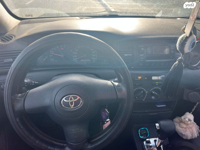 טויוטה קורולה