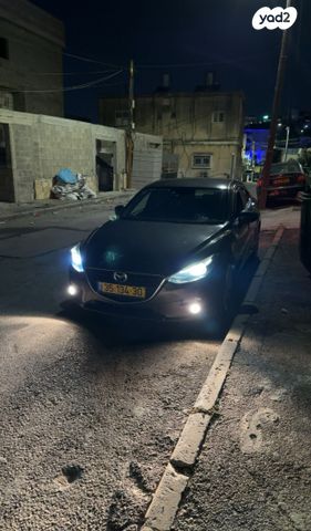 מודעת רכב מאזדה 3