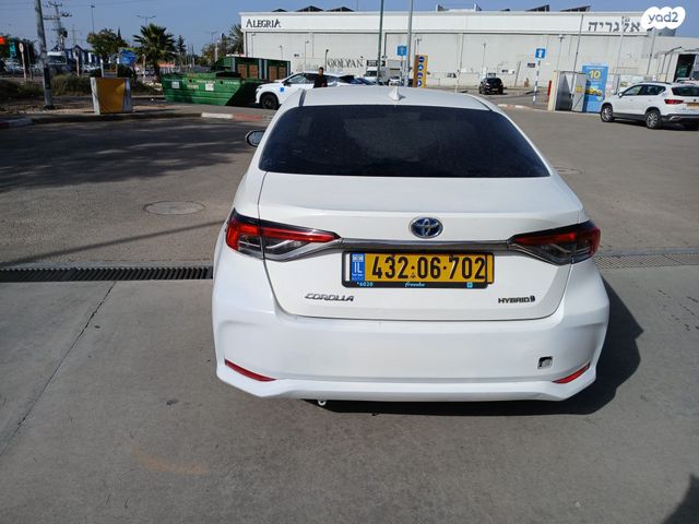 מודעת רכב טויוטה קורולה