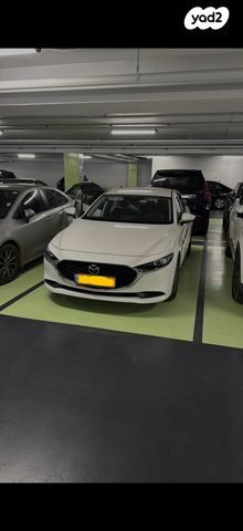 מודעת רכב מאזדה 3