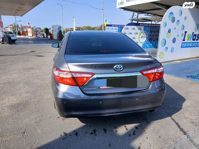 טויוטה קאמרי