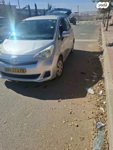 מודעת רכב טויוטה ורסו-S