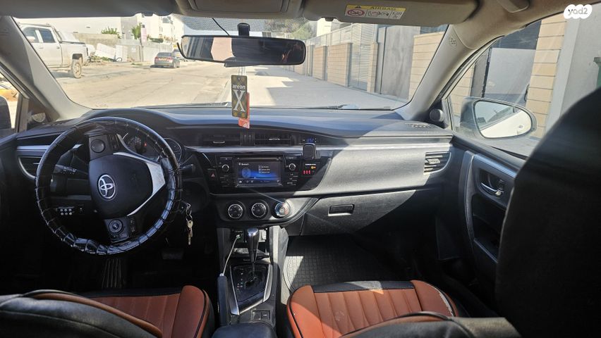 מודעת רכב טויוטה קורולה