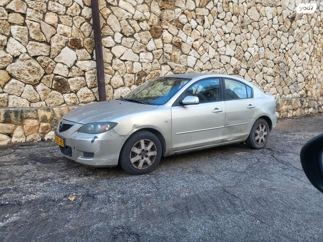 מודעת רכב מאזדה 3