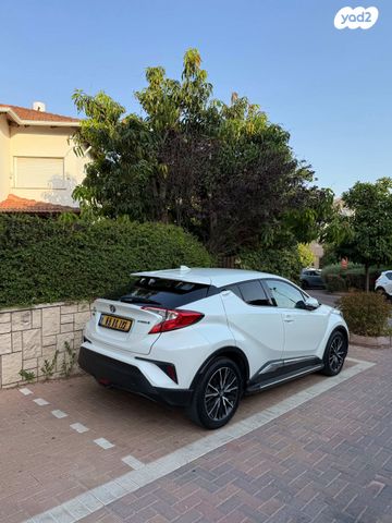 טויוטה C-HR