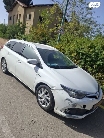 מודעת רכב טויוטה אוריס