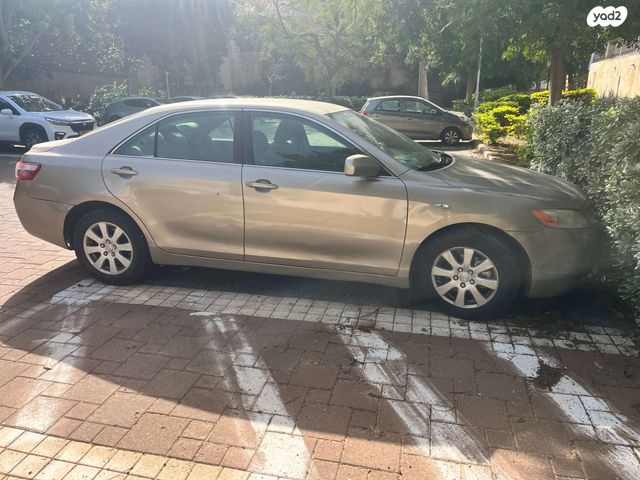 מודעת רכב טויוטה קאמרי