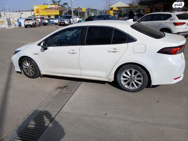 טויוטה קורולה