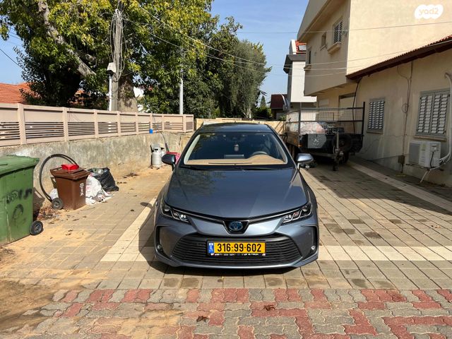 מודעת רכב טויוטה קורולה