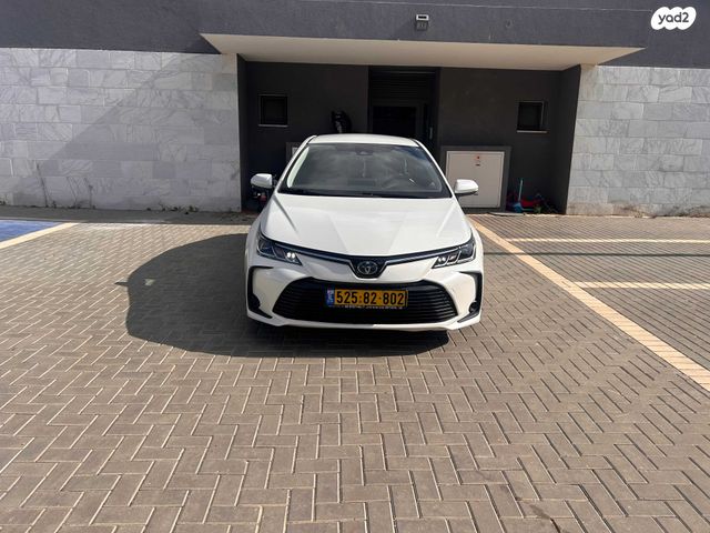 טויוטה קורולה