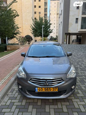 מודעת רכב מיצובישי אטראז'