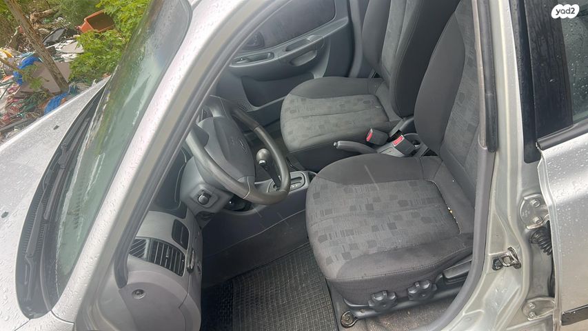 יונדאי אקסנט i25