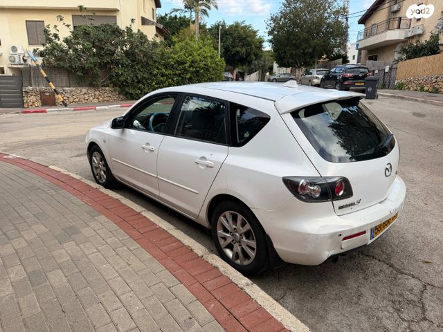מאזדה 3