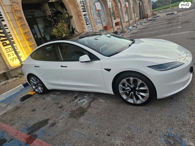 טסלה מודל 3