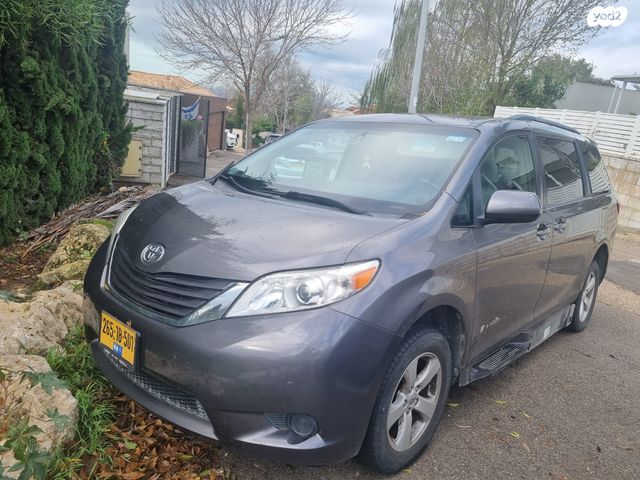 מודעת רכב טויוטה סיינה