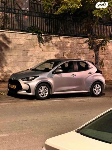 טויוטה יאריס